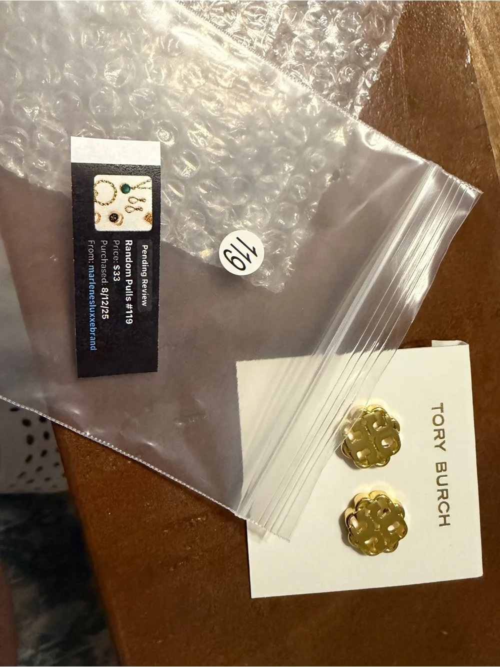 NWT AUTHENTIC Tory Burch Minimalist Openwork Gold-Plated Floral Logo Earrings